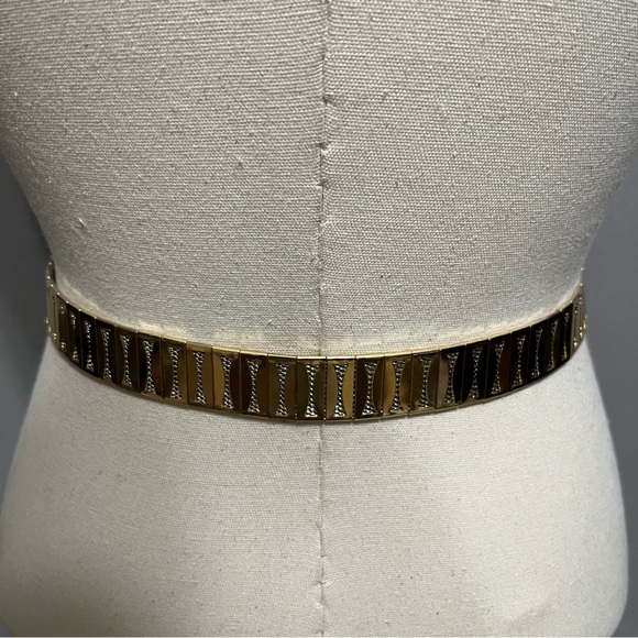 Metal Chain Gold Tone Belt Small/Medium - Picture 3 of 8